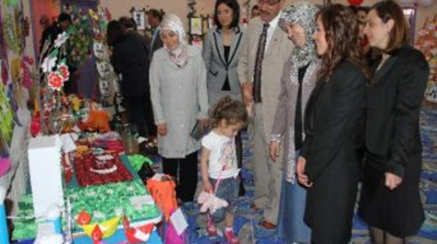 Anasınıfı &Ouml;ğrencilerinin Yılsonu Sergisi
