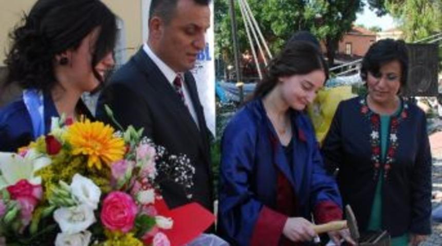 Sosyal Bilimler Lisesi'nde Coşkulu Mezuniyet T&ouml;reni