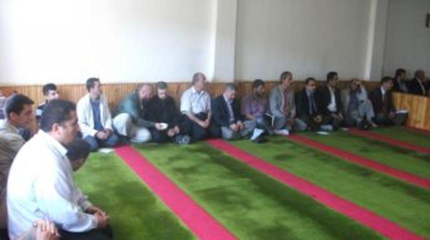 Karab&uuml;k'te Yaz Kursları Semineri Yapıldı