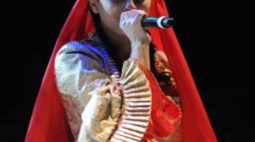 &Ccedil;orum'da 30 Bin Kişi Yağmur Altında T&uuml;rk&ccedil;e Olimpiyatları'nı Izledi