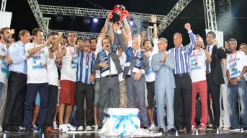 Adana Demirspor Şampiyonluğu 5 Ocak'ta Kutladı