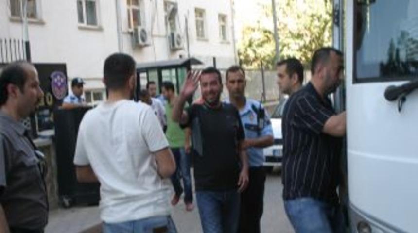 Bahis&ccedil;iler Adliyeye Sevk Edildi