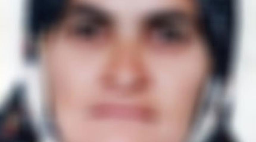 Cinnet ge&ccedil;irdi, annesini ve ağabeyini &ouml;ld&uuml;rd&uuml;