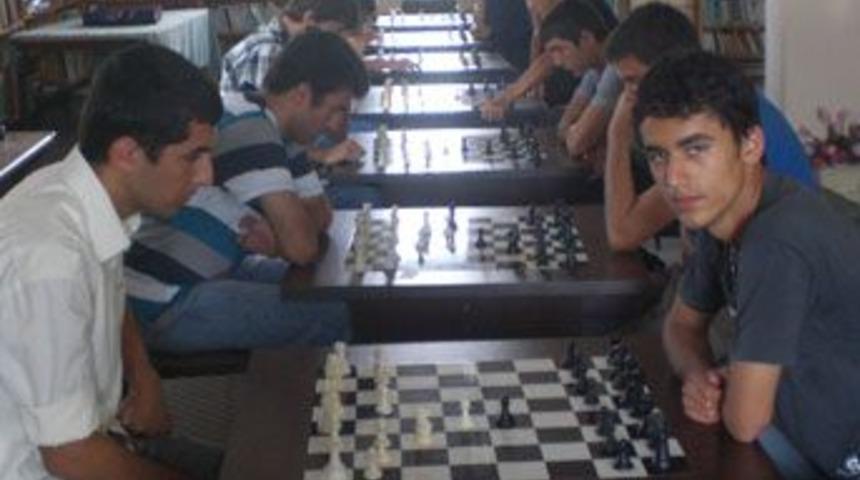 Yılsonu satran&ccedil; turnuvası