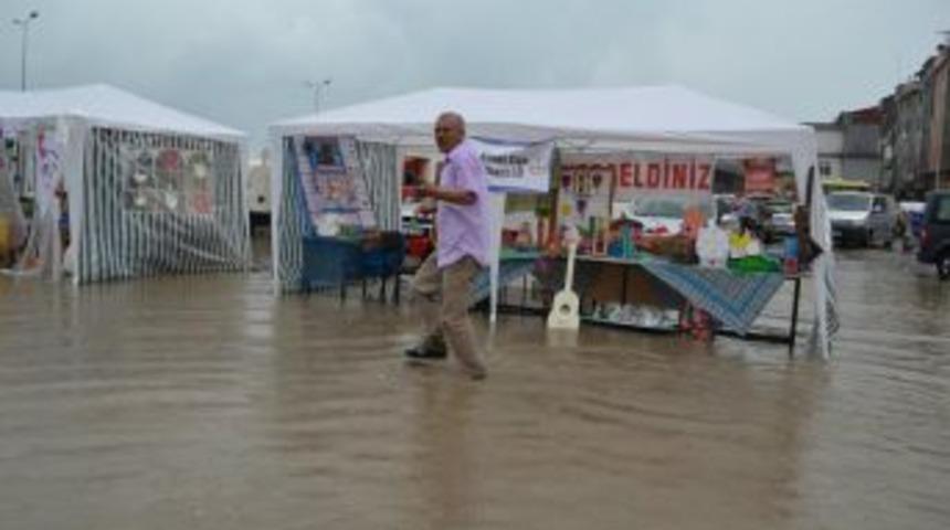&Ccedil;adırları Sel Bastı