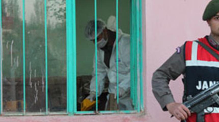 Babasını öldürüp, intihar etti