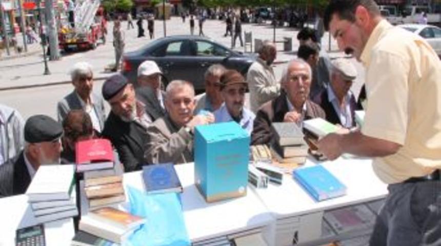 Diyanet İşleri Başkanlığı'nın Mobil Yayın Aracı Polatlı&rsquo;da