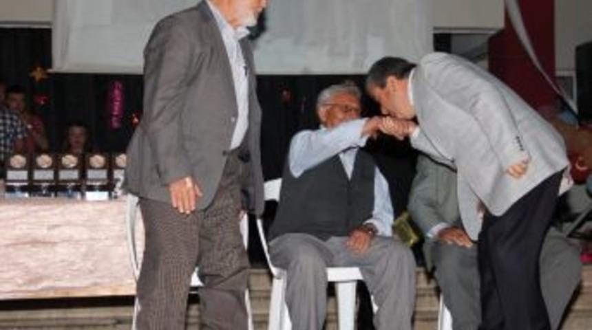 64 Yıl &Ouml;nce Mezun Oldukları Okulda Buluştular