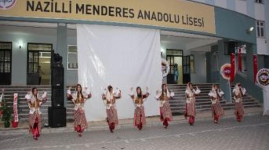 Mezunlar Dilek Tutup Balon U&ccedil;urdu