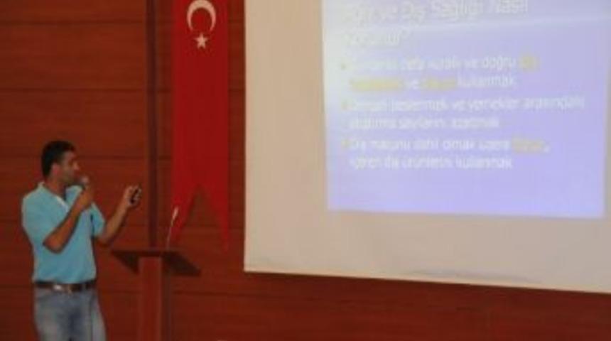 Bayan Kursiyerlere Ağız Ve Diş Sağlığının &Ouml;nemi Anlatıldı