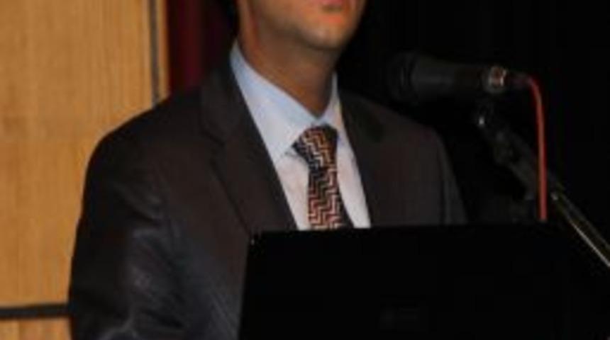 K&uuml;rtaj Tartışmalarına Farklı Bakış