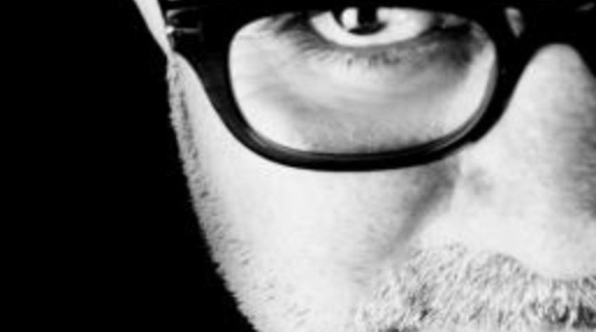 &Uuml;nl&uuml; Avukat Yenişehirlioğlu'nun İkinci Kitabı 'kerime' &Ccedil;ıkıyor