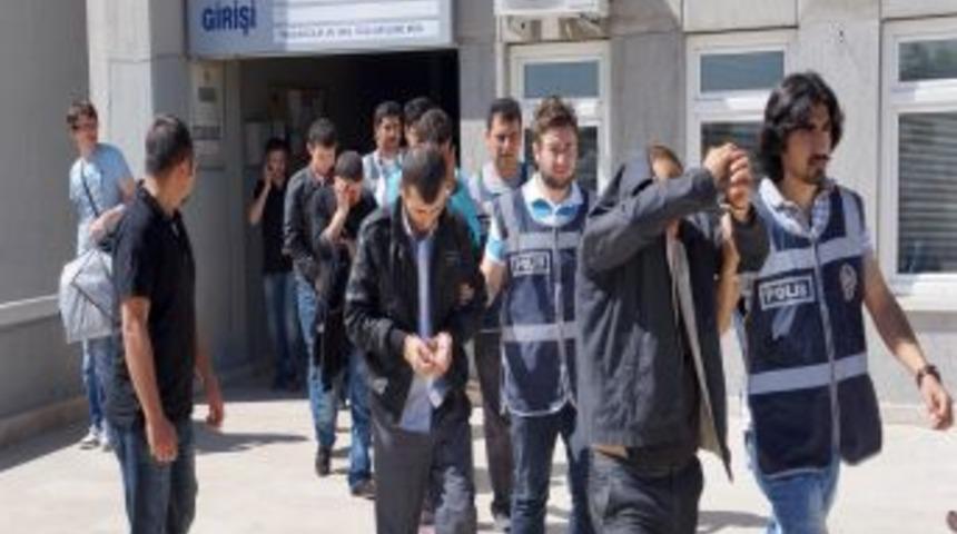 Vatandaşları, Telefonda Dolandıran &Ccedil;ete &Ccedil;&ouml;kertildi
