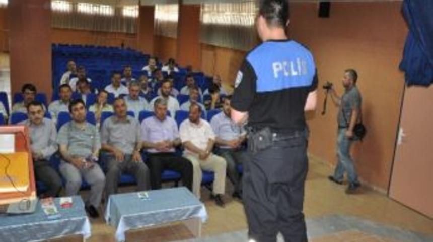 Emniyetten Din G&ouml;revlilerine Eğitim Semineri