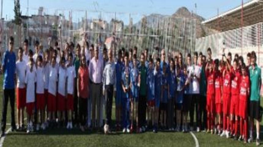 Şampiyon Sporculara Karabağ&rsquo;dan Destek Geldi