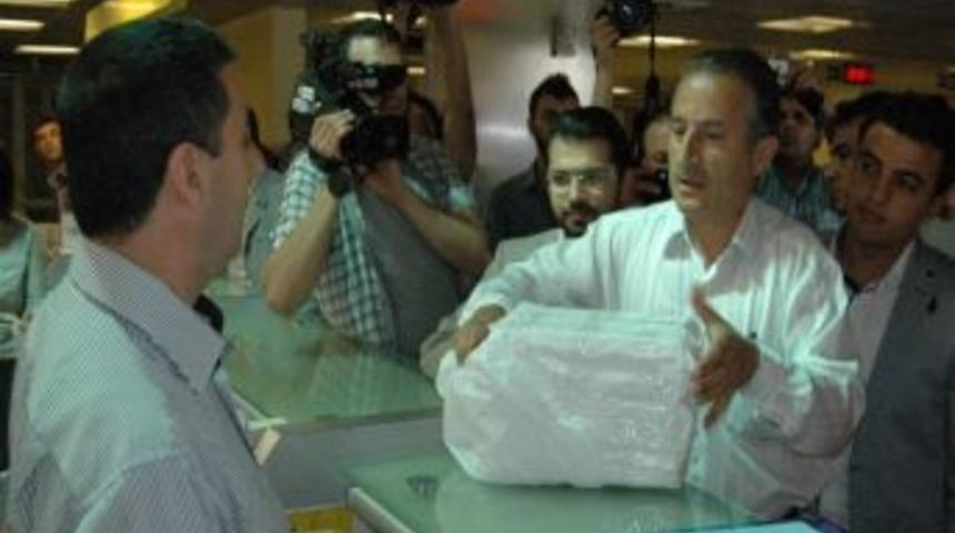 Mazlumder 28 Şubat Kararları İptal Edilsin İmzalarını Tbmm'ye G&ouml;nderdi