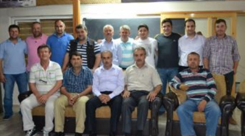 İznikspor Başkanlığına Kamil &Ouml;zbek se&ccedil;ildi
