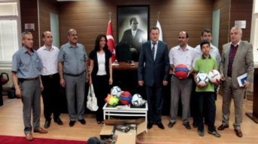 Atık Pil Toplama Yarışmasında Dereceye Giren Okullara &Ouml;d&uuml;lleri Verildi