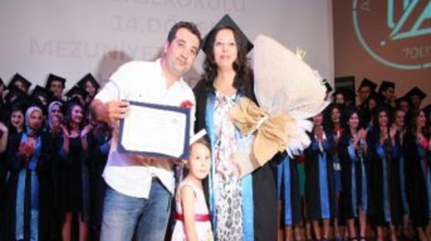 A&uuml; Antalya Sağlık Y&uuml;ksekokulu 14. D&ouml;nem Mezuniyet T&ouml;reni