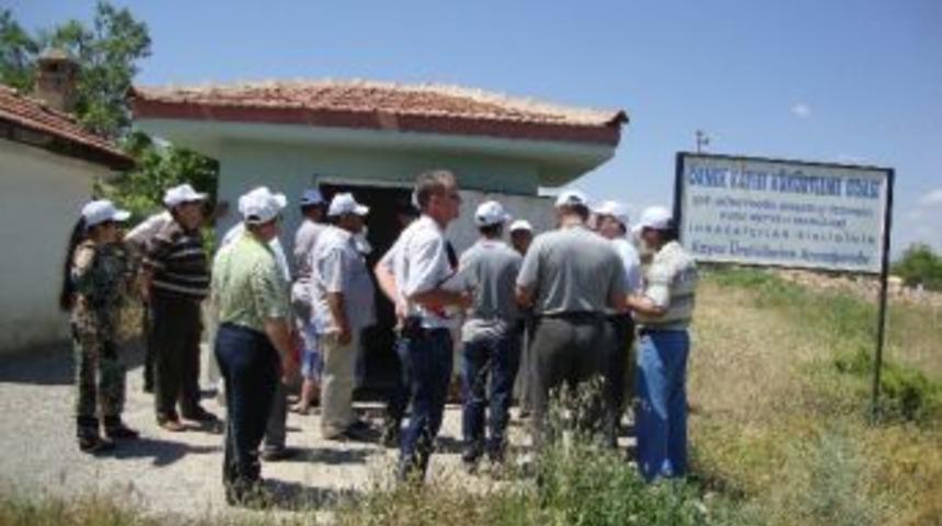 Tacikistan Heyeti&rsquo;den Kayısı İncelemesi