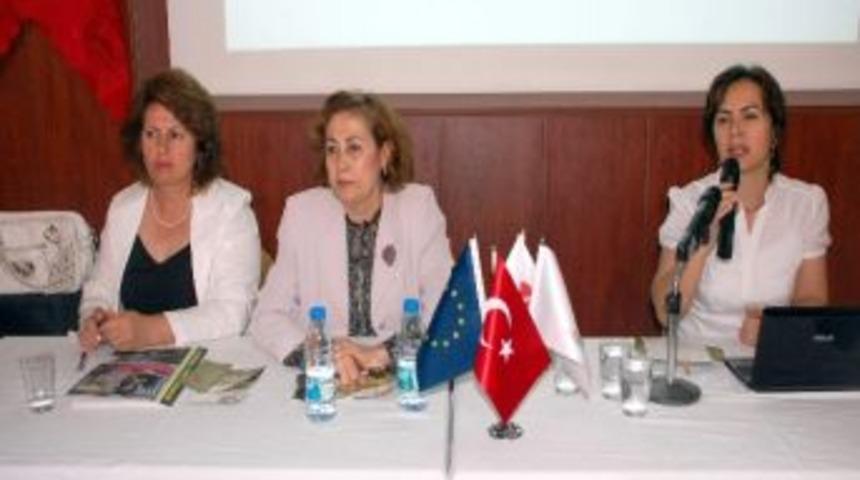 Kadınlar G&uuml;&ccedil; Birliği Yaptı