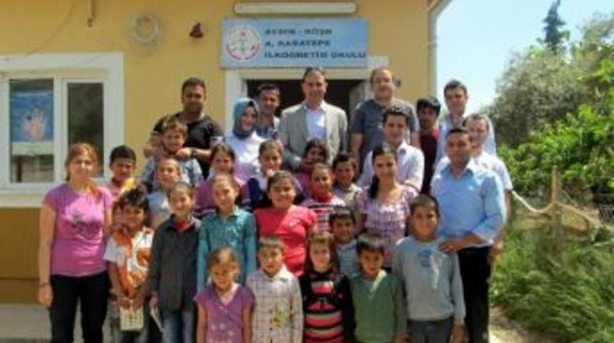 Ak Gen&ccedil;lerden K&ouml;y Okuluna Kitap Yardımı