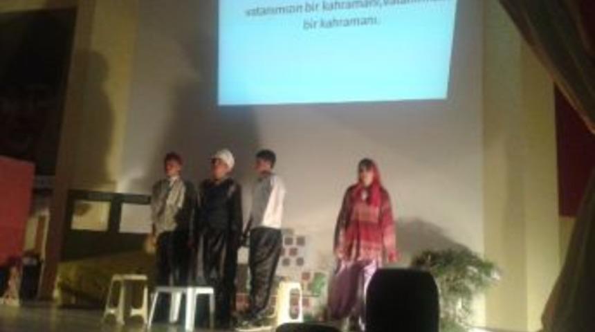 Yabancı Dil Tiyatro Yarışması