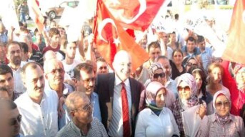 İrfan &Ccedil;&ouml;ll&uuml;oğlu, Ak Parti İl Başkanlığına Adaylığını A&ccedil;ıkladı
