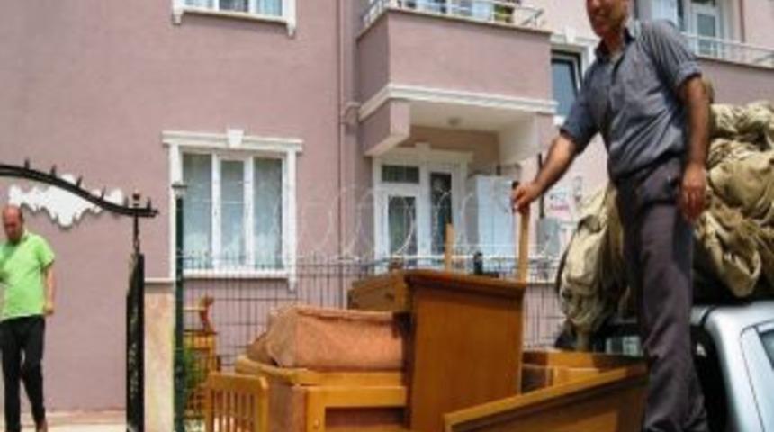 İzmit Belediyesi'nden Yangın Mağduru Vatandaşa Destek