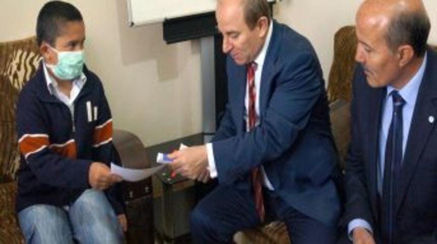 Erzurum'da 176 Bin &Ouml;ğrenci Karne Sevinci Yaşadı