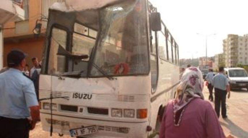 Kadirli'de Trafik Kazası: 6 Yaralı