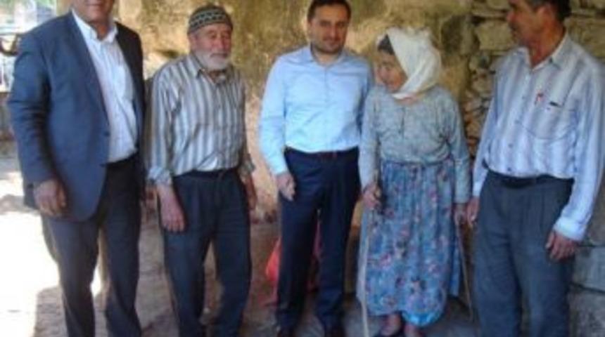 Milletvekili &Ouml;zden Ve Kaymakam At&ccedil;ı Restore Edilecek Yapıları Gezdi