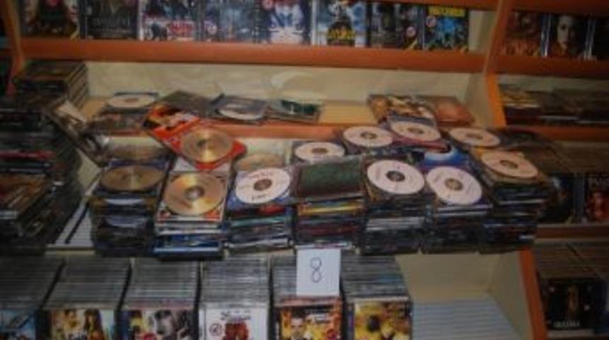 Bolu&rsquo;da 4 Bin 45 Korsan Dvd Ve Cd&rsquo;ye El Konuldu