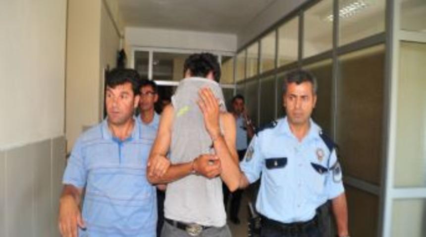 Maddi Hasarlı Kaza Kavgayla Bitti: 1 &Ouml;l&uuml;, 1 Ağır Yaralı