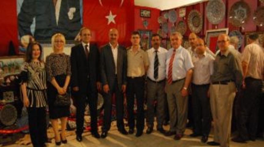 Kula Halk Eğitim'den Yıl Sonu Sergisi