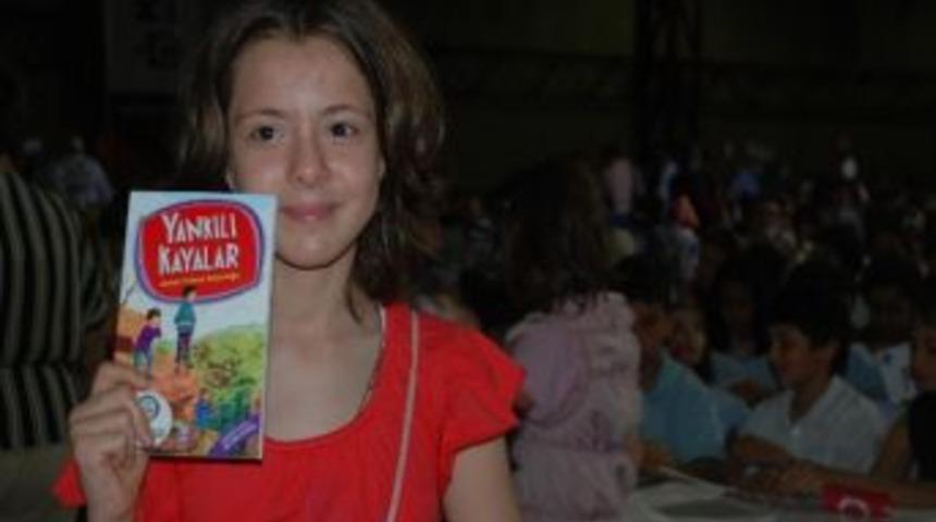 Kocaeli Valiliği'nden Dev Kitap Kampanyası