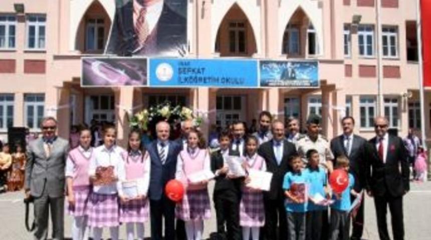 Uşak&rsquo;ta 60 Bin &Ouml;ğrenci Karne Aldı