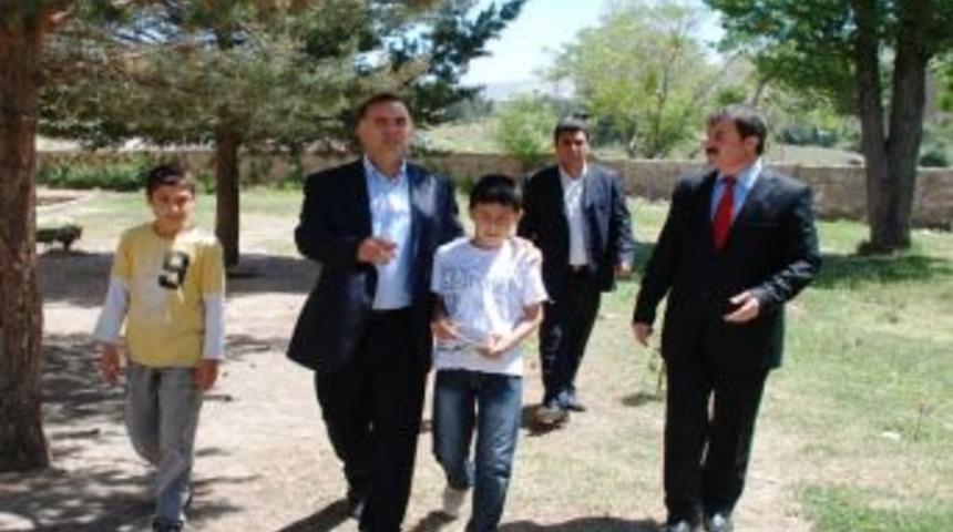 Başkan Alaydın &Ouml;ğrencilerin Karne Sevincine Ortak Oldu