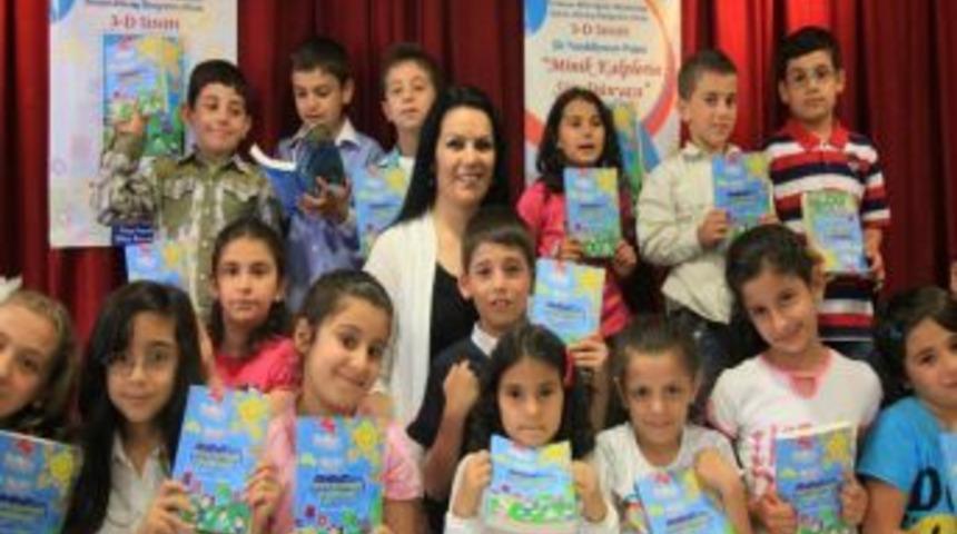 Hem Karnelerini Hem De Kitaplarını Aldılar