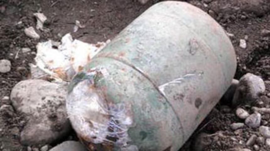 Askerlerin g&uuml;zergahta 100 kilo bomba bulundu