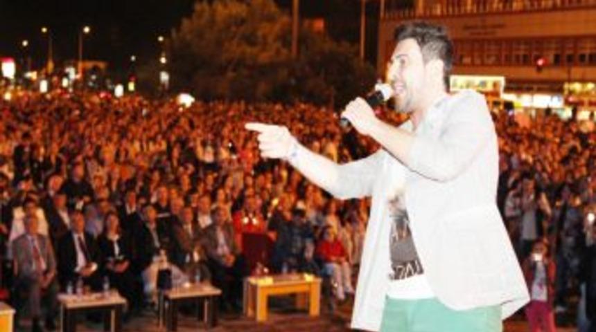 Samsunlular G&ouml;khan Tepe Konseri Ile Coştu