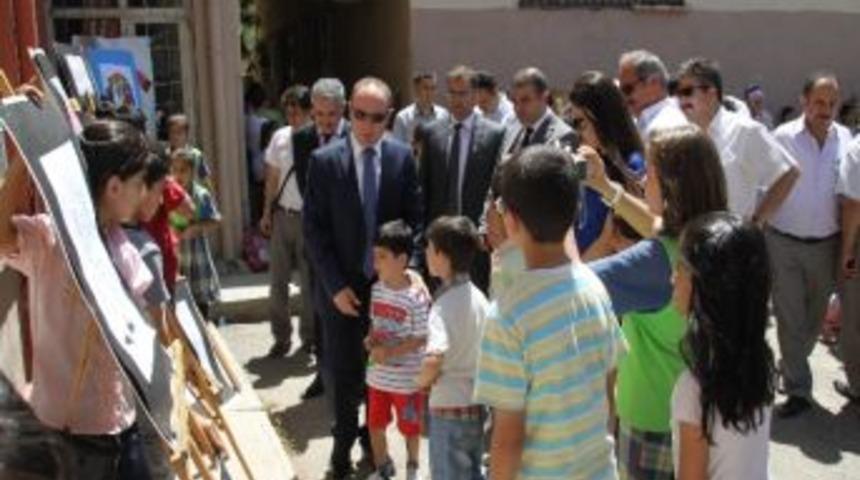 Siirt&rsquo;te &Ouml;ğrenciler Karne Heyecanı Yaşadı