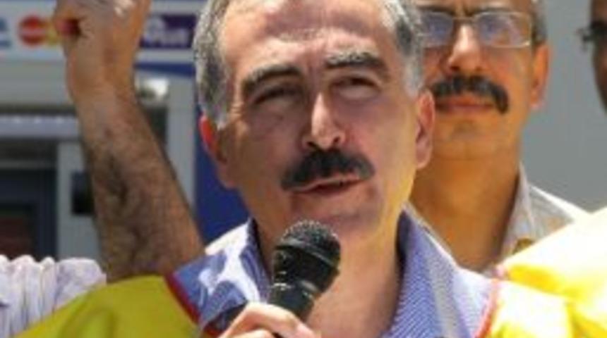 Eğitimciler Sorunlarının &Ccedil;&ouml;z&uuml;lmesini İstiyor