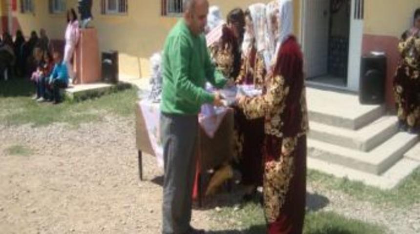 Kaymakamlar Erenk&ouml;y El Sanatları Sergisinde Bir Araya Geldi