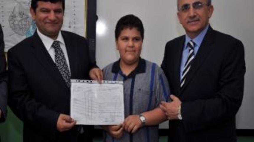 G&uuml;m&uuml;şhane&rsquo;de 22 Bin 706 &Ouml;ğrenci Karne Aldı