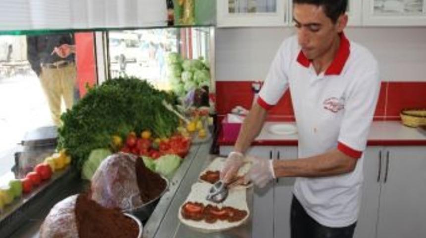 Hakkari&rsquo;de İlk &Ccedil;iğ K&ouml;fte Salonu A&ccedil;ıldı