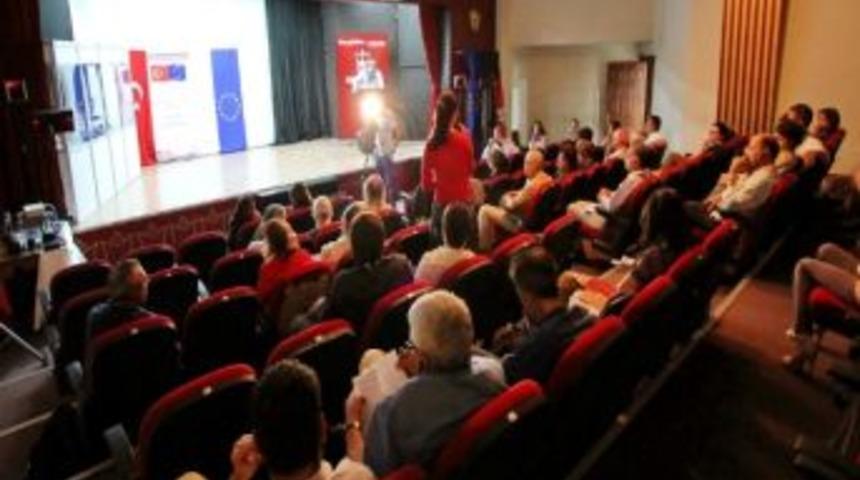 Sanat &Uuml;lkesinin İnsanları Konakta Buluştu