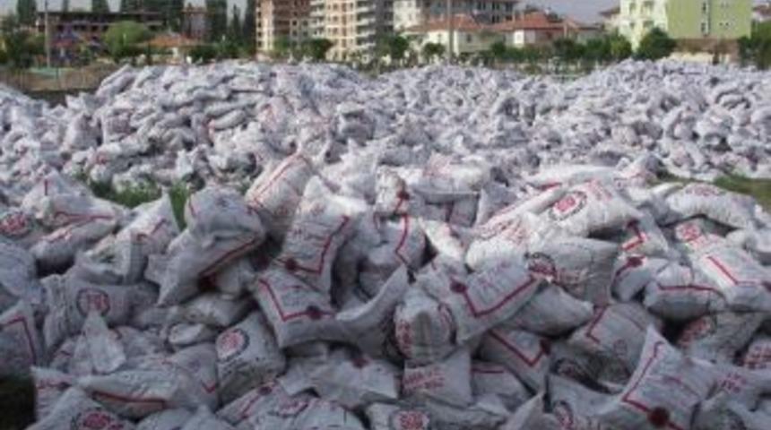 Kulu&rsquo;da Bin 719 Kişiye Dağıtılacak K&ouml;m&uuml;rlerin Stoku Başladı