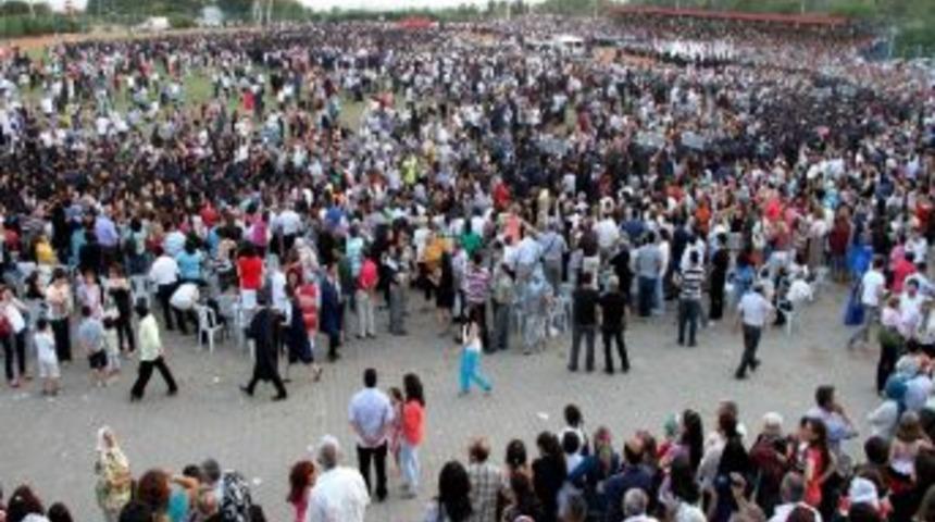 &Ccedil;&uuml;&rsquo;de &lsquo;mezuniyet&rsquo; Coşkusu