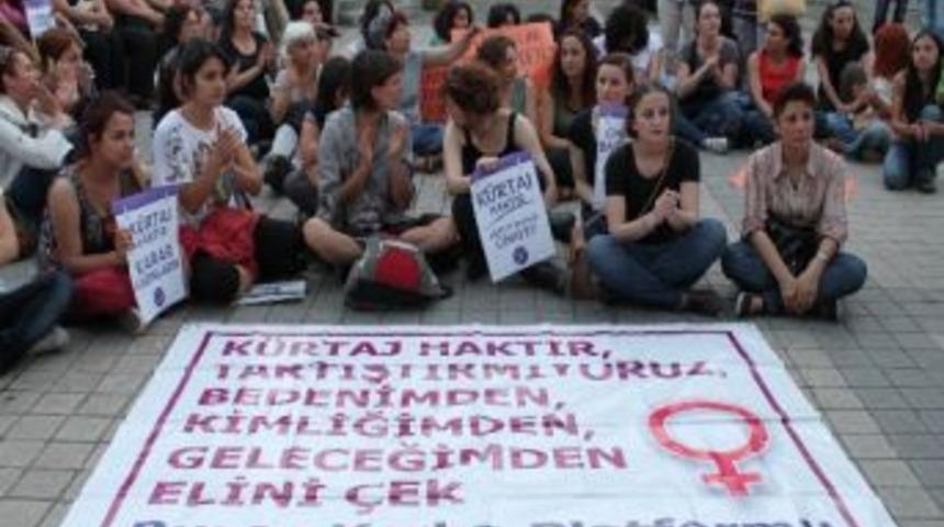 Kadınlar, Erkekler İ&ccedil;in 'doğum Kontrol Merkezi' İstedi